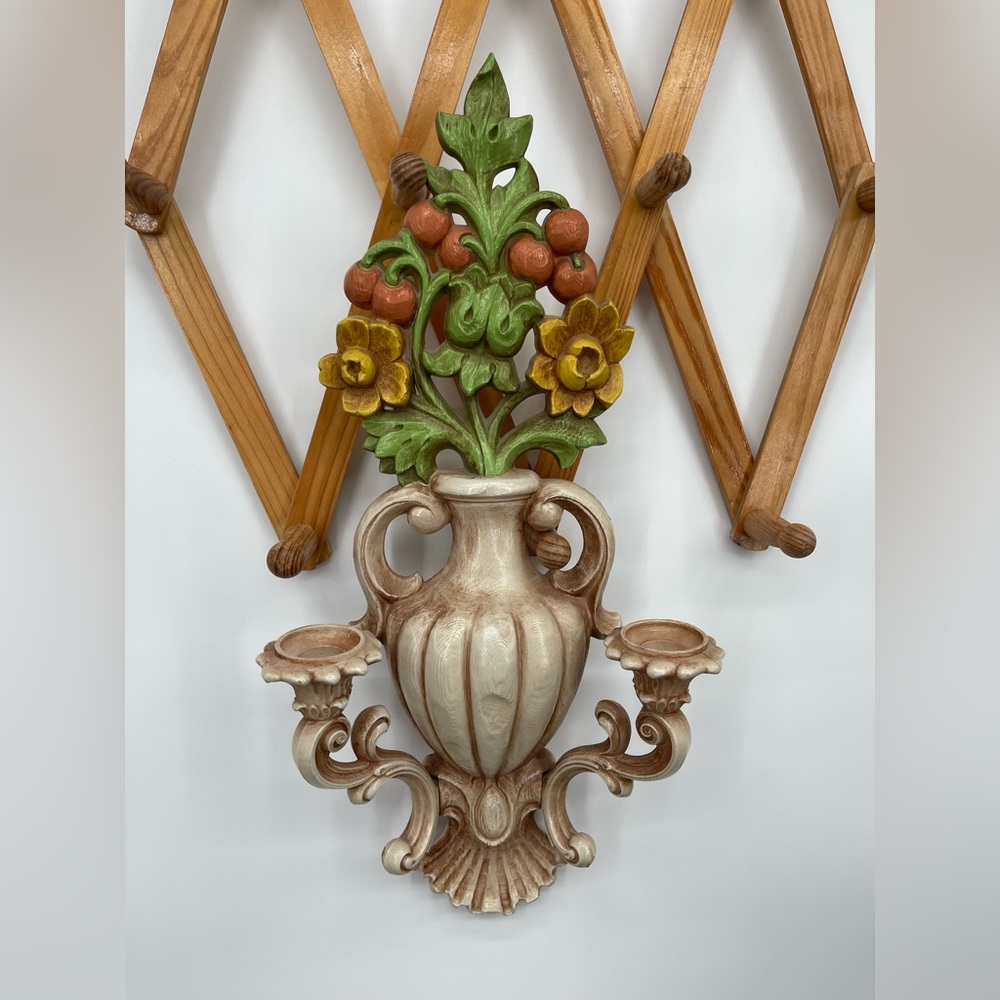 ⭐️1960s Vintage Homeco Floral Wall Sconce